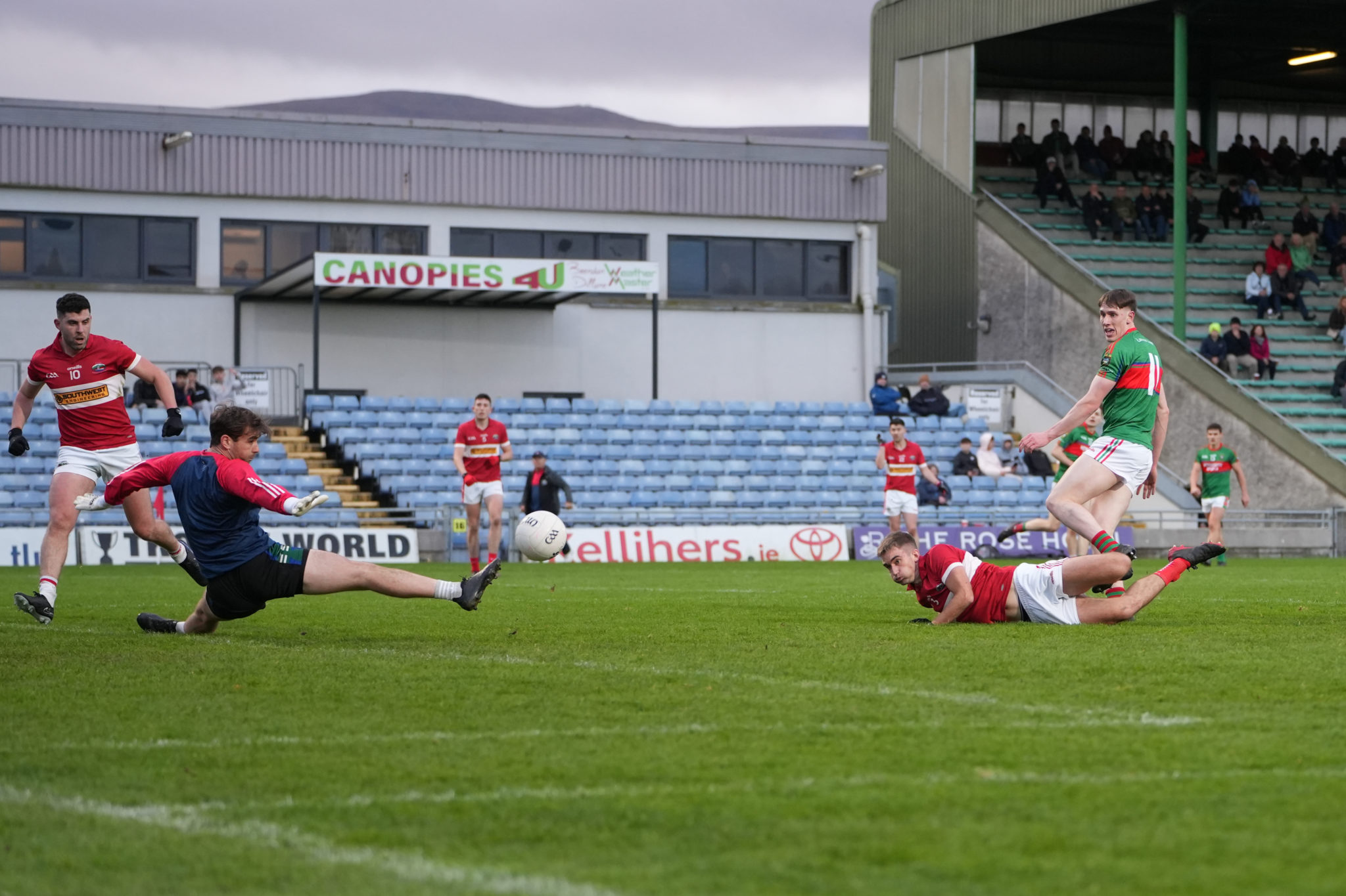 Mid Kerry v Dingle in the Garvey's County Senior Football Semi-Final in Austin Stack Park Tralee - Photo: David Corkey