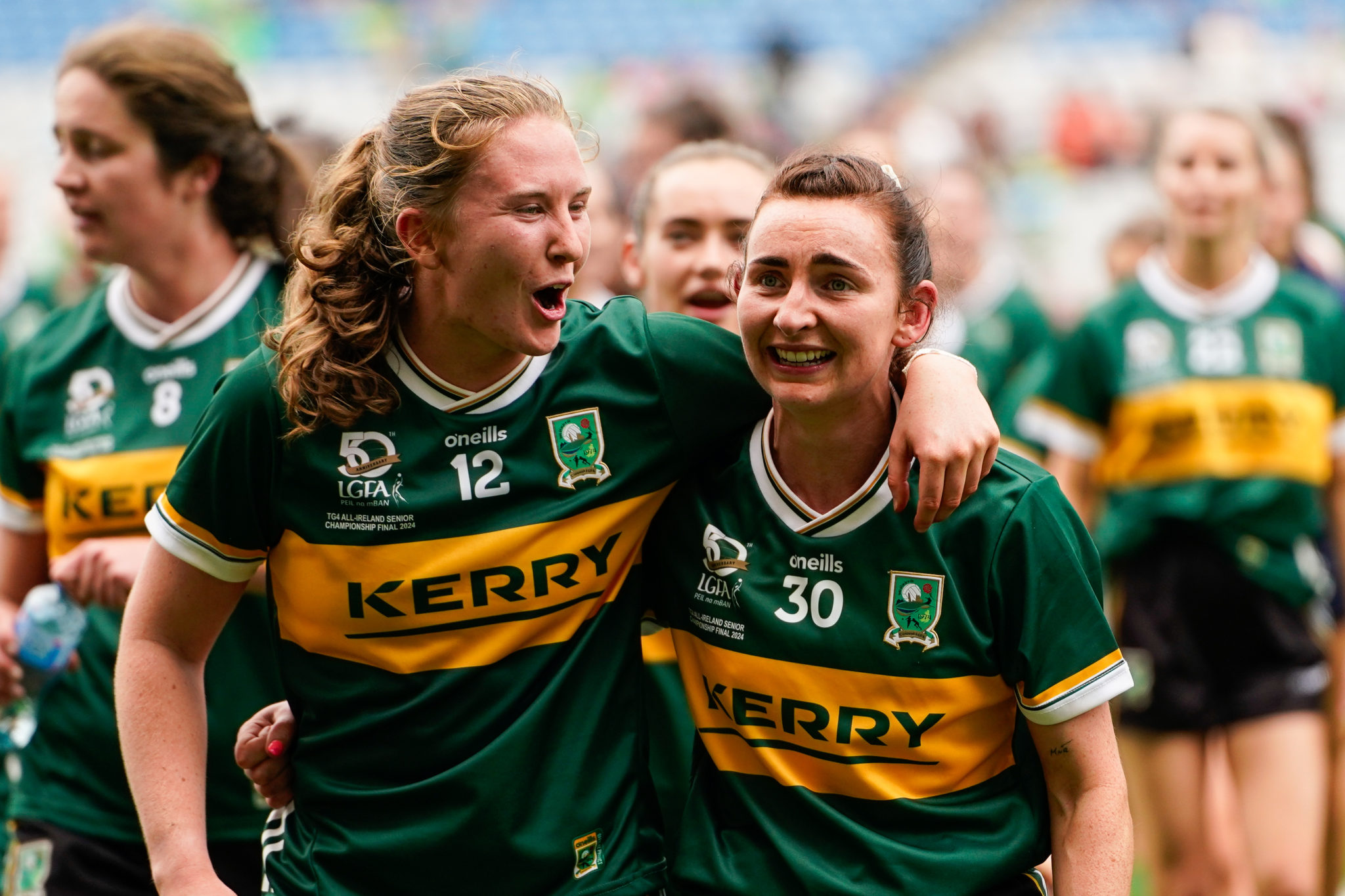 Siofra O'Shea and Cáit Lynch celebrating